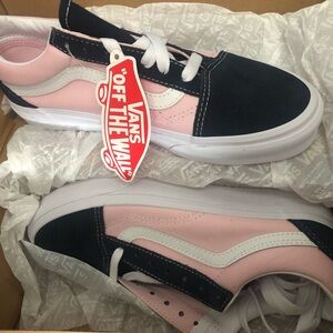 Vans Pink and Navy Blue Women’s size 6.5  Old Skool Sneakers
